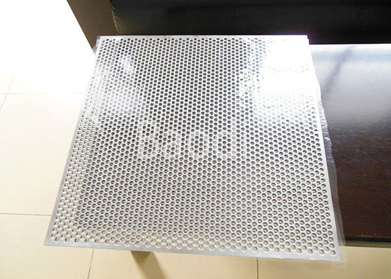 L'acciaio inossidabile decorativo ha perforato il foro rotondo 60 SS304/SS316 vacillati dello strato