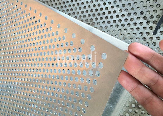 Larghezza di alluminio 1M Perforated Wire Mesh Construction Screen di acciaio inossidabile