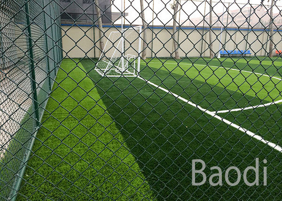Alcali del recinto rivestito del collegamento a catena del PVC di verde del acciaio al carbonio anti per il campo sportivo