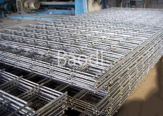 Pannelli concreti della rete metallica del forte tondo per cemento armato dell'aeroporto con le griglie rettangolari/quadrato
