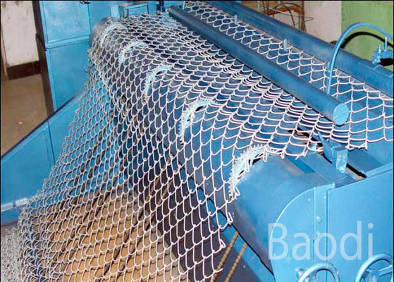 Cavo tessuto galvanizzato del acciaio al carbonio del recinto della maglia del collegamento a catena con i fori del diamante