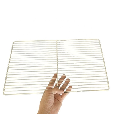 Griglieria a carbone esterno Griglia di cottura versatile Griglia di barbecue in acciaio inossidabile resistente Compatibile con griglie rotonde o rettangolari