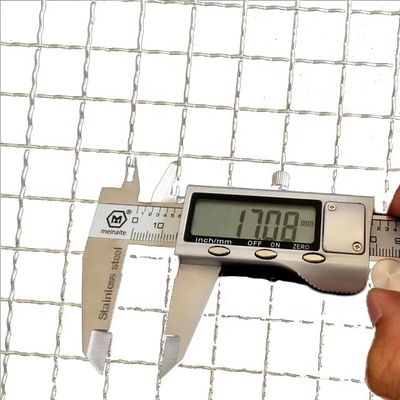 Galvanizzato filo d'acciaio decorativo design complesso sicurezza maglia di filo di ferro stretta per recinzioni sicure