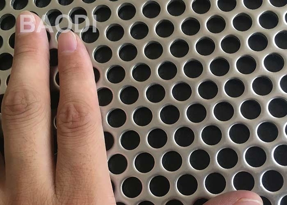 Acciaio inossidabile di alluminio 1X2M Perforated Metal Mesh del modello rotondo
