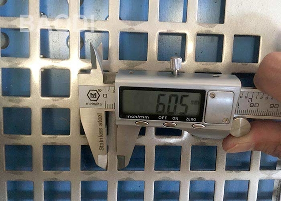 Il foro quadrato ha galvanizzato il ODM decorativo dello schermo ha perforato le maglie 1m x 2m